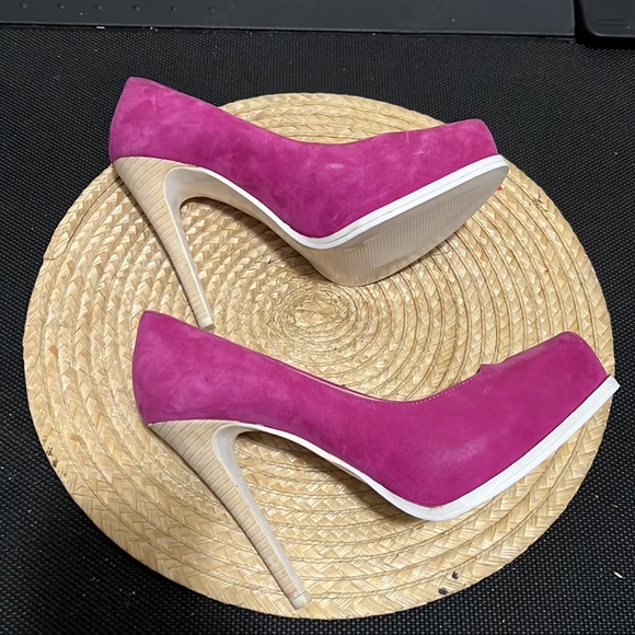 BCBGeneration Hi Barbie Pink Leather Suede Platform Pump Heel Size 8.5 - Picture 11 of 15
